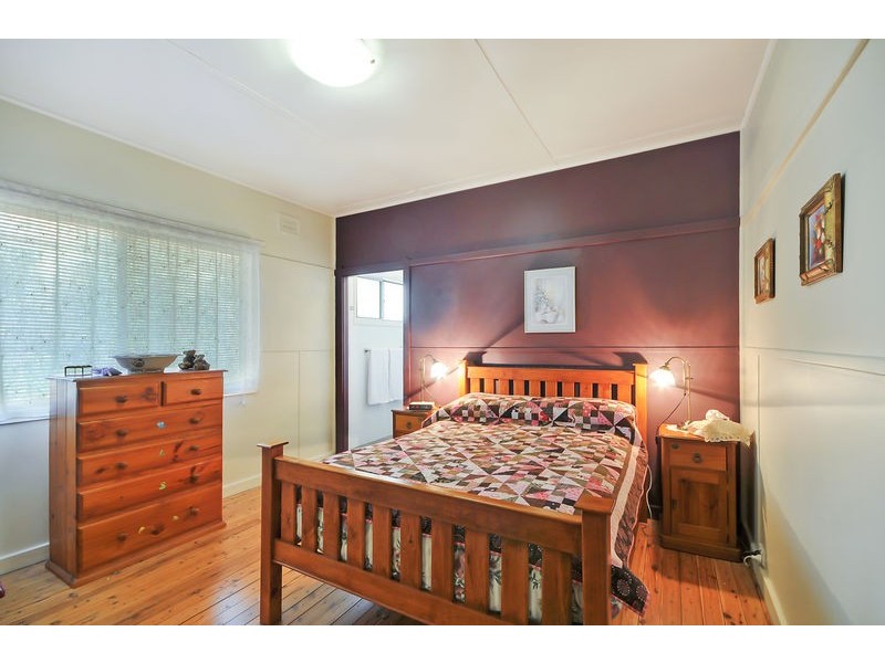 23 Gladstone Road, Leura NSW 2780