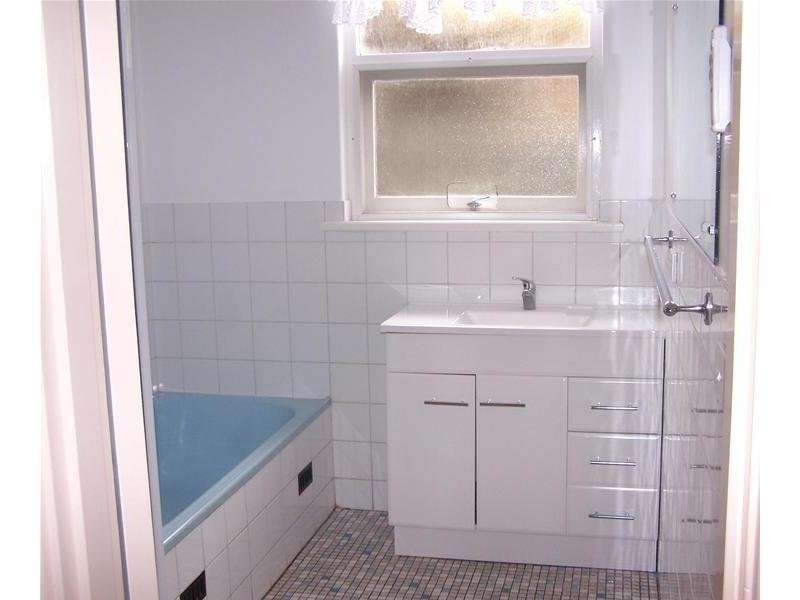 8 Hillcrest Avenue, Mount Gambier SA 5290