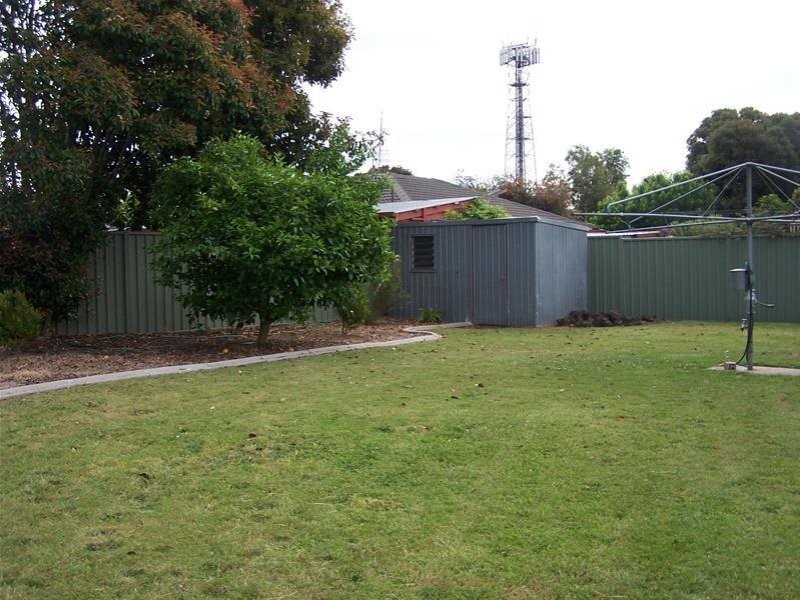 8 Hillcrest Avenue, Mount Gambier SA 5290