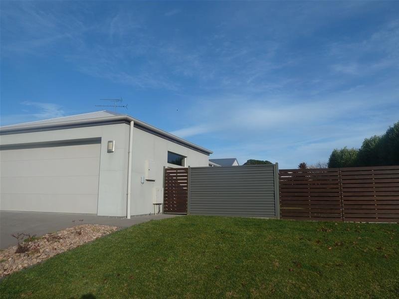 8 Houston Drive, Mount Gambier SA 5290