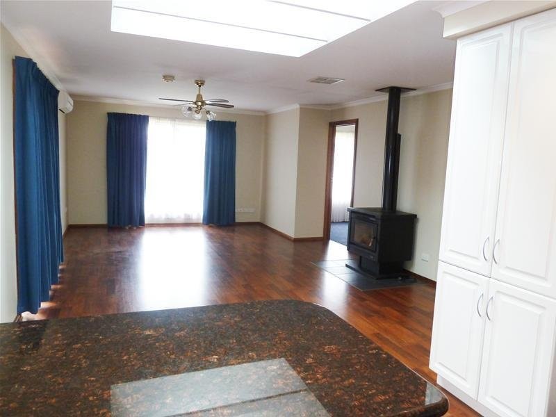 13 Neville Avenue, Mount Gambier SA 5290