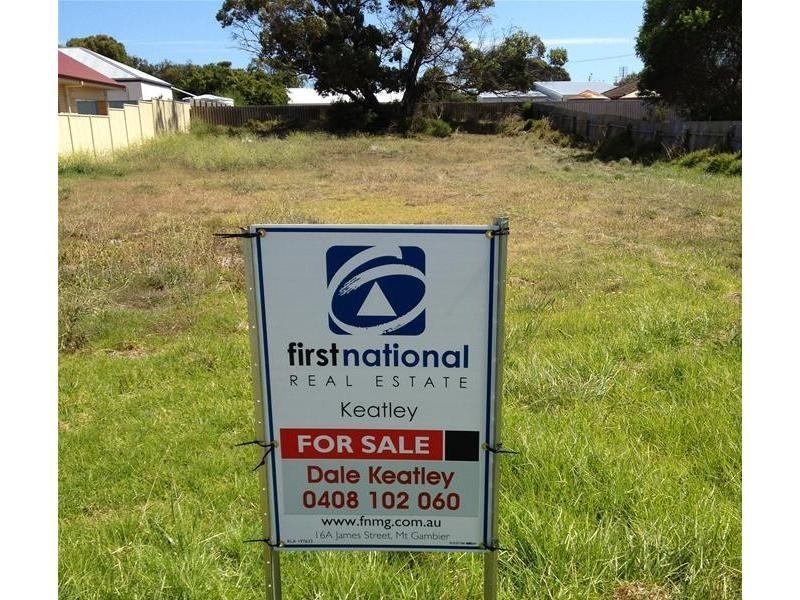 7 Lord Syleham Street, Robe SA 5276