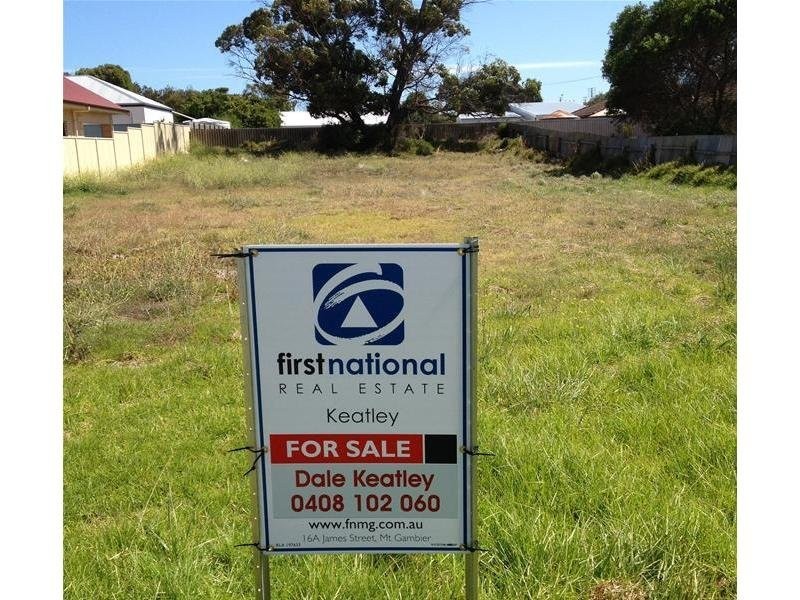 7 Lord Syleham Street, Robe SA 5276