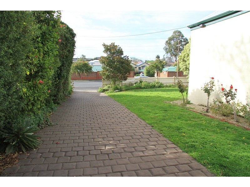 35 Jubilee Highway West, Mount Gambier SA 5290