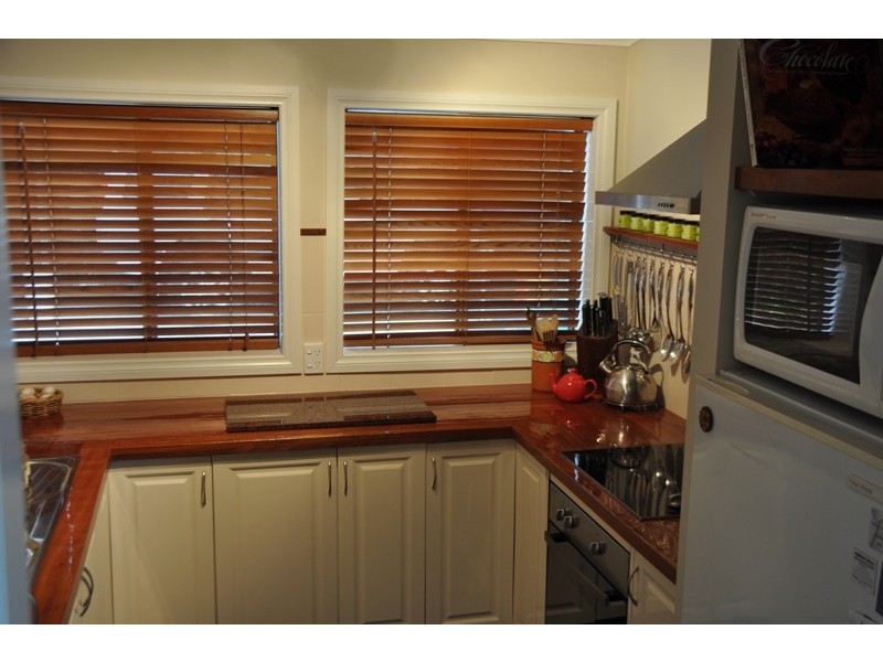 95 Meylin Street, Port Macdonnell SA 5291