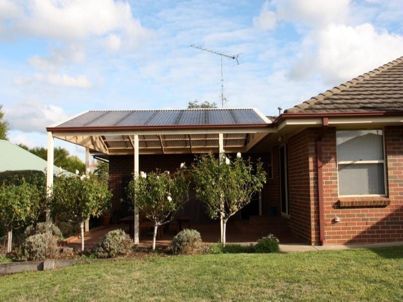 17 Woodcrest Close, Mount Gambier SA 5290