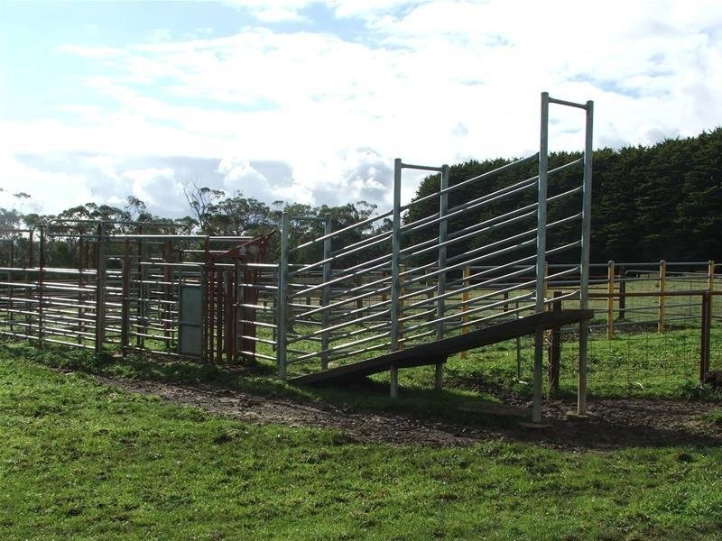 1 Princes Highway, Dartmoor VIC 3304