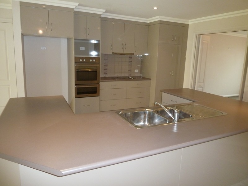 29 Parkway Avenue, Mount Gambier SA 5290