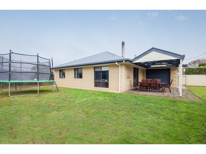 14 Lakewood Avenue, Mount Gambier SA 5290