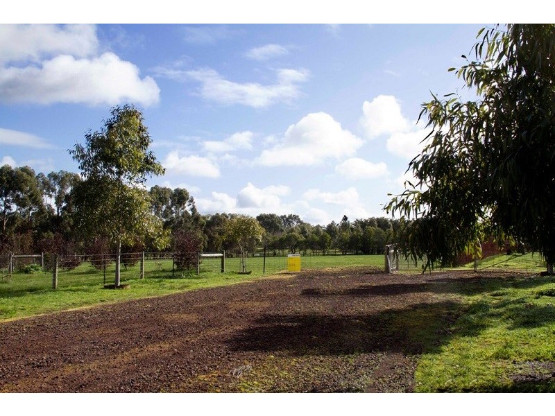 38B Ackerley’s Road, Hamilton VIC 3300