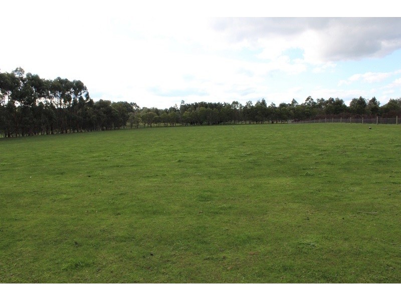 38B Ackerley’s Road, Hamilton VIC 3300