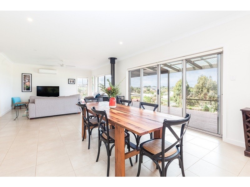 6 Eagle Court, Worrolong SA 5291