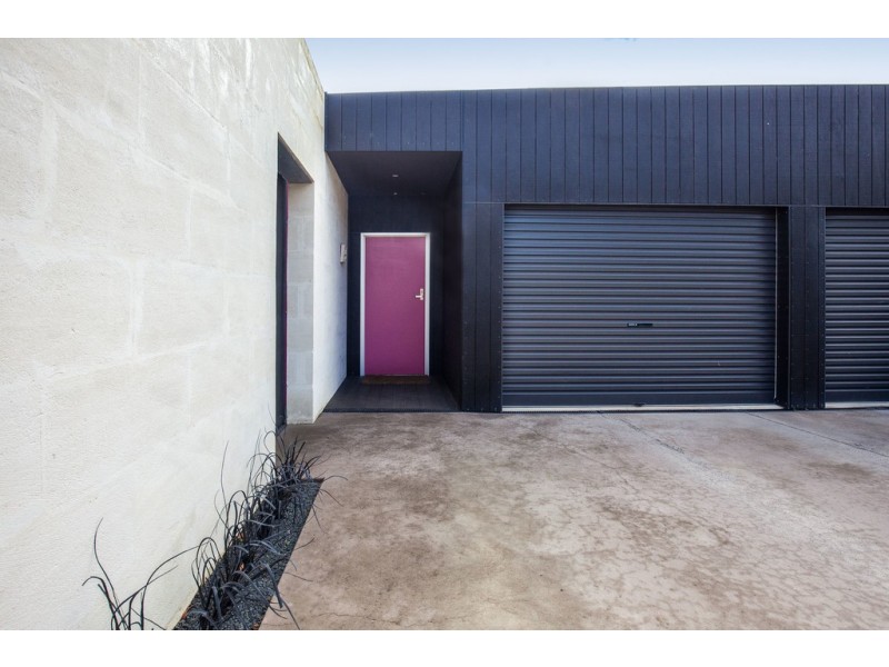 8 Mark Street, Nelson VIC 3292