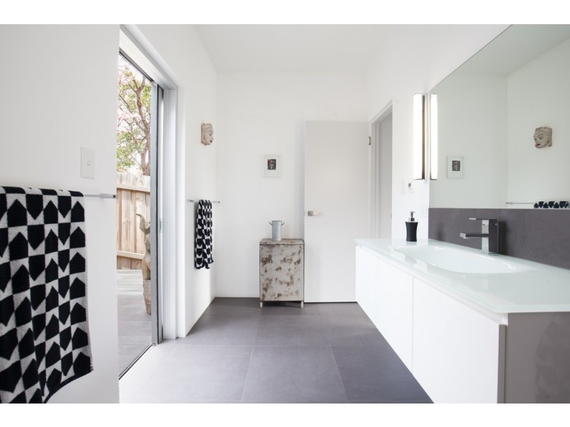 8 Mark Street, Nelson VIC 3292