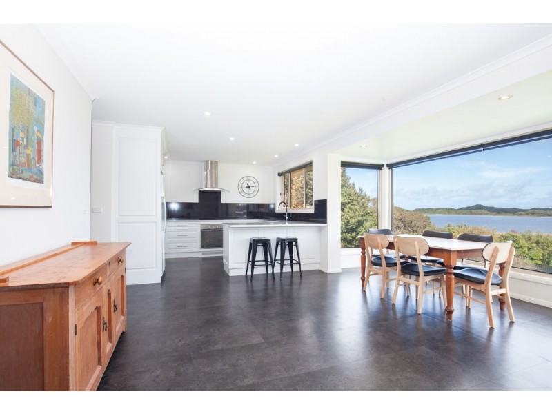 42 Beach Road, Nelson VIC 3292