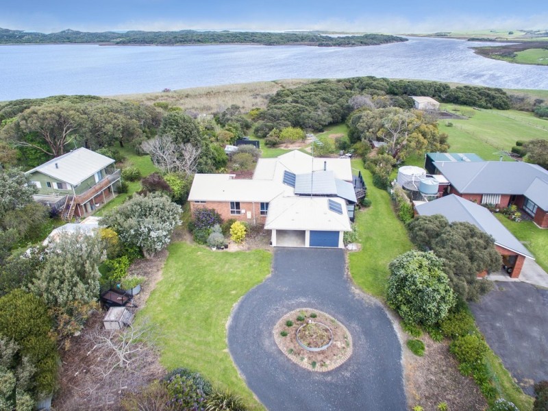 42 Beach Road, Nelson VIC 3292
