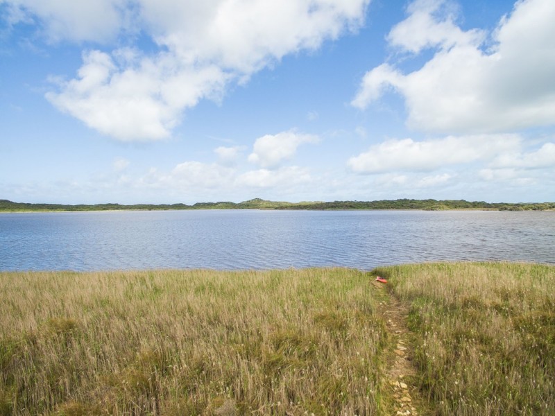 42 Beach Road, Nelson VIC 3292