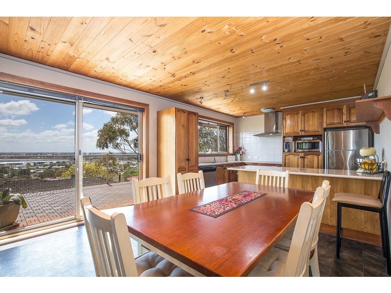 42 Lake Terrace West, Mount Gambier SA 5290