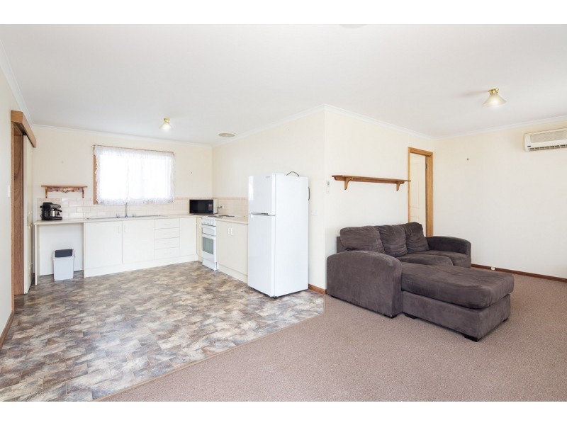 69 Elizabeth Street, Port Macdonnell SA 5291
