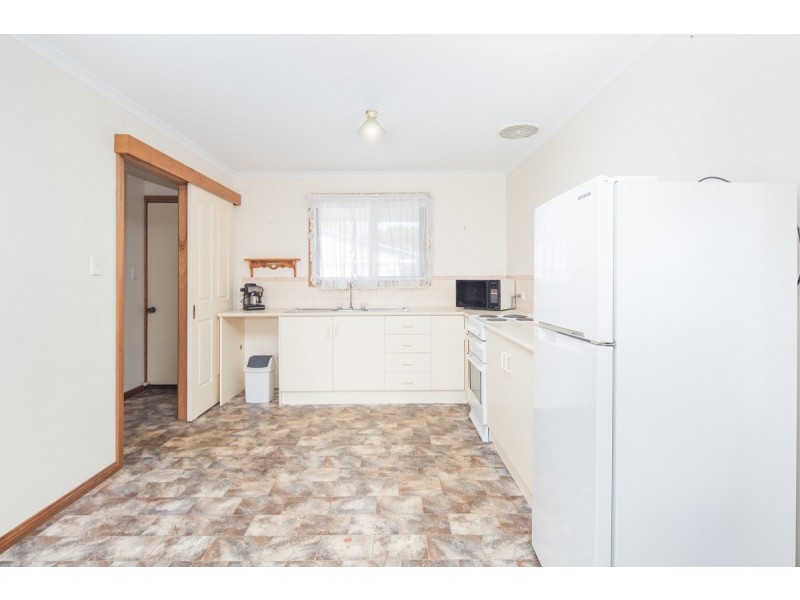 69 Elizabeth Street, Port Macdonnell SA 5291