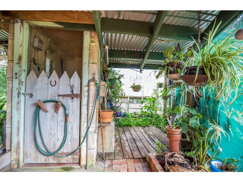 - Wanwin Road, Mumbannar VIC 3304