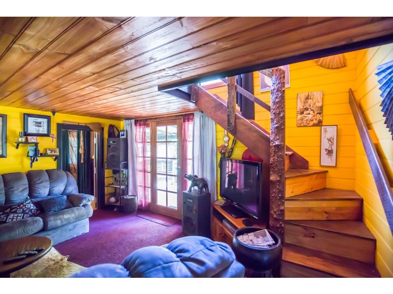- Wanwin Road, Mumbannar VIC 3304