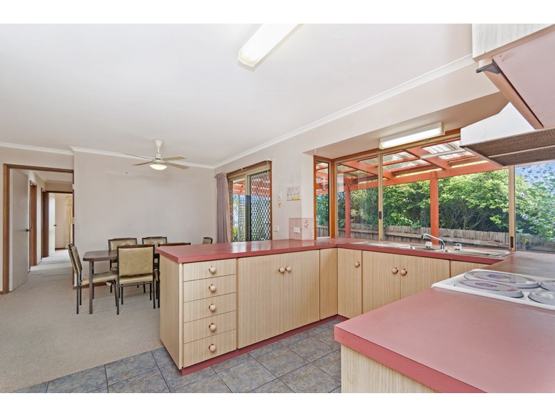 2 Duke Avenue, Hamilton VIC 3300