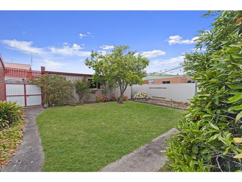 2 Duke Avenue, Hamilton VIC 3300