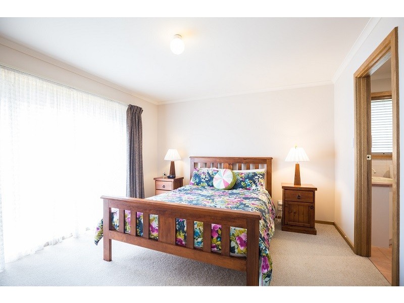 12 Lakewood Avenue, Mount Gambier SA 5290