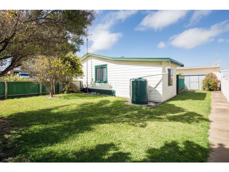 69 Elizabeth Street, Port Macdonnell SA 5291