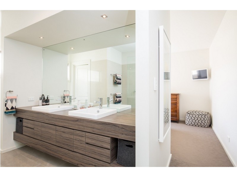 8 Aramanta Drive, Mount Gambier SA 5290