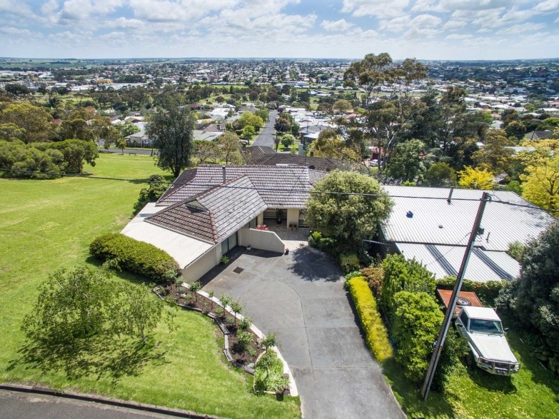42 Lake Terrace West, Mount Gambier SA 5290