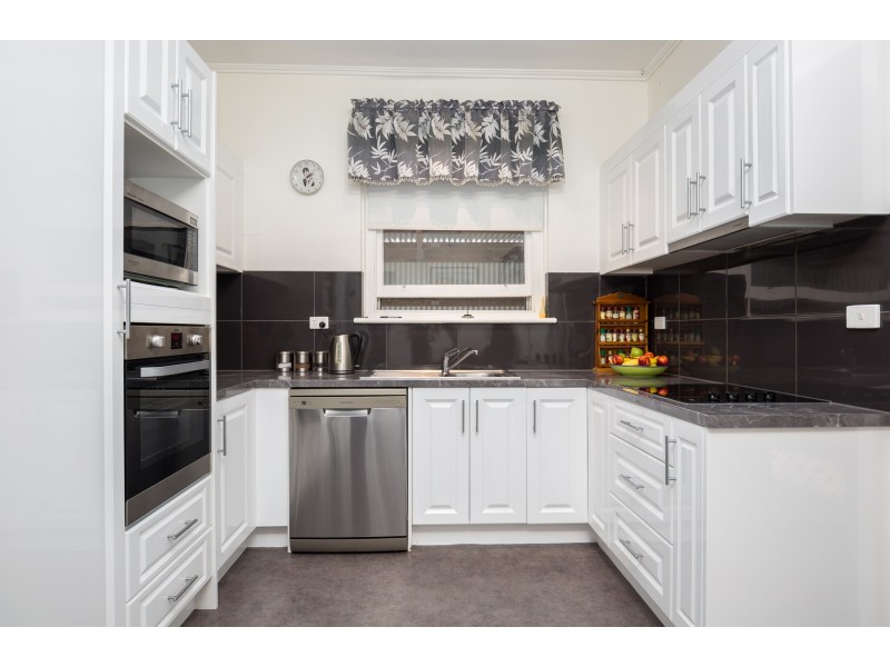 8 Tallara Avenue, Mount Gambier SA 5290