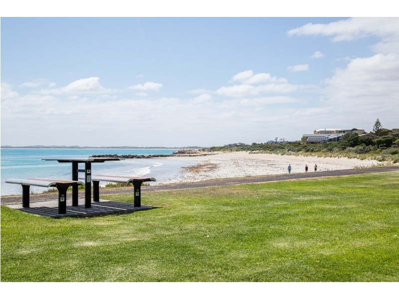 15 De Guichen Drive, Robe SA 5276