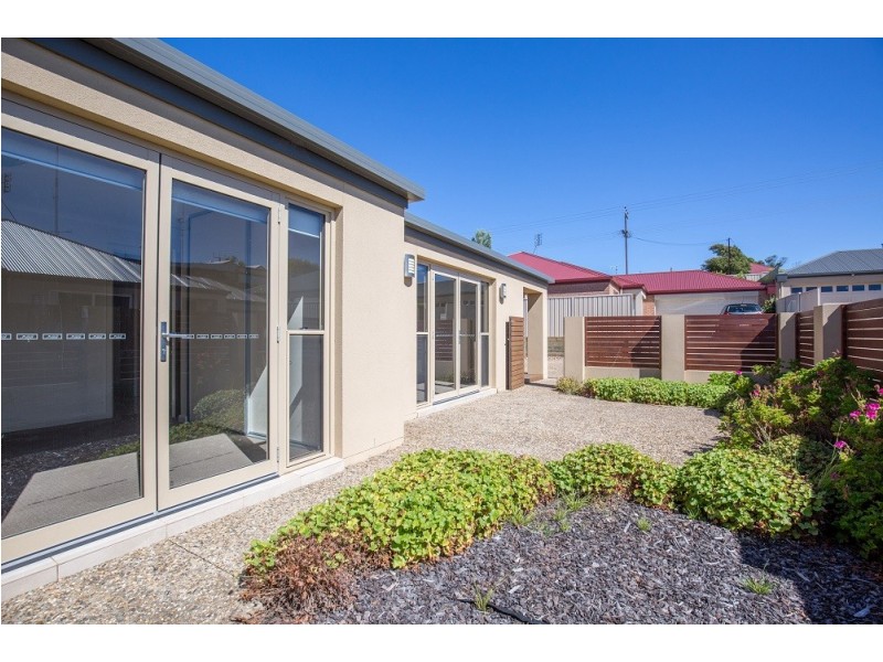2/3 Queens Court, Mount Gambier SA 5290