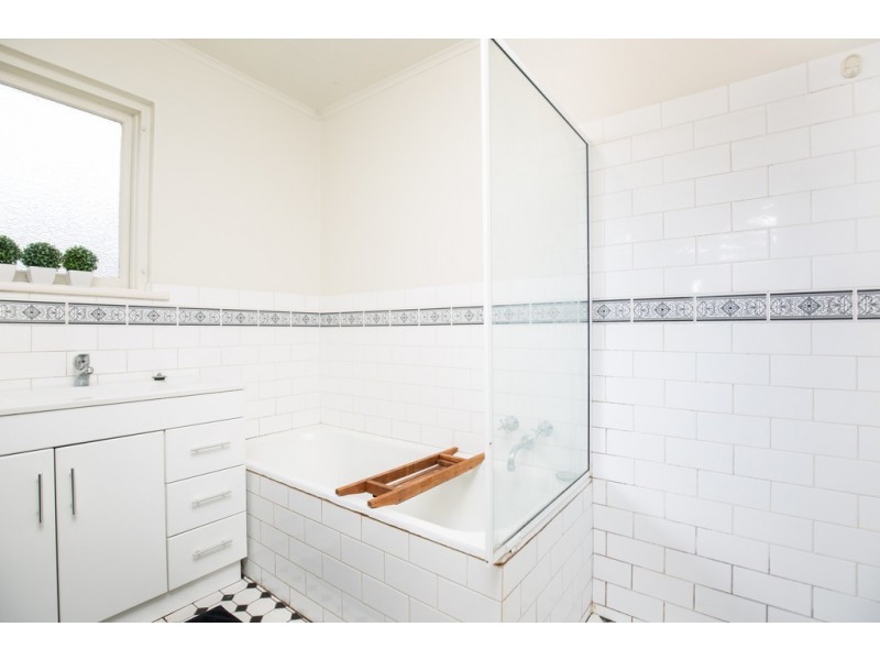 8 Shepherdson Road, Mount Gambier SA 5290