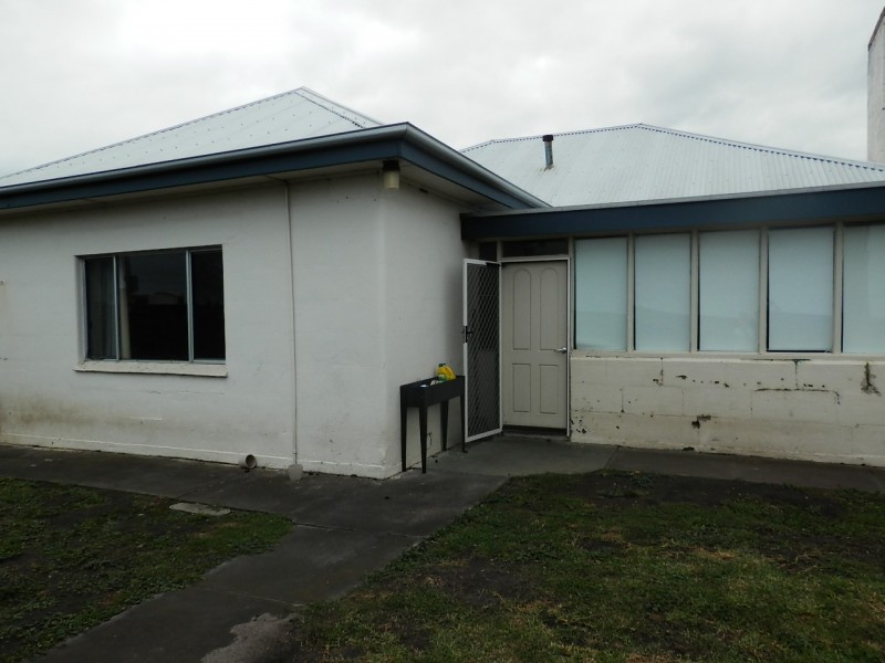 7 Eight Mile Creek Road, Port Macdonnell SA 5291