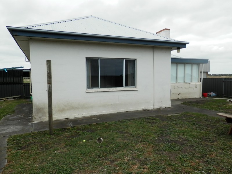 7 Eight Mile Creek Road, Port Macdonnell SA 5291