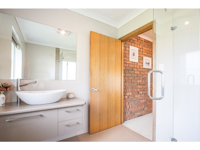 42 Lake Terrace West, Mount Gambier SA 5290