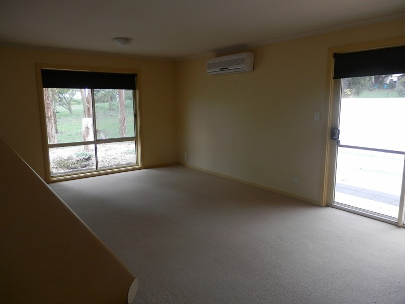 24 Black Swan Road, Nelson VIC 3292