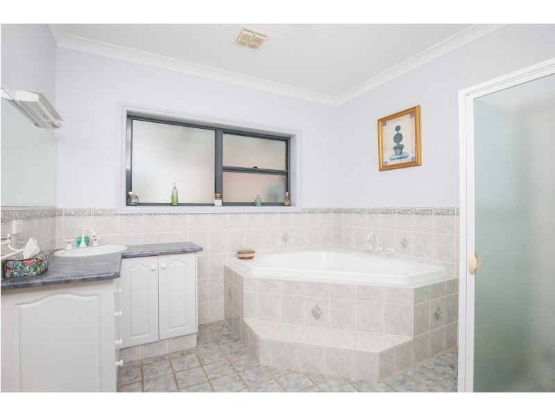 11 Kywong Court, Mount Gambier SA 5290