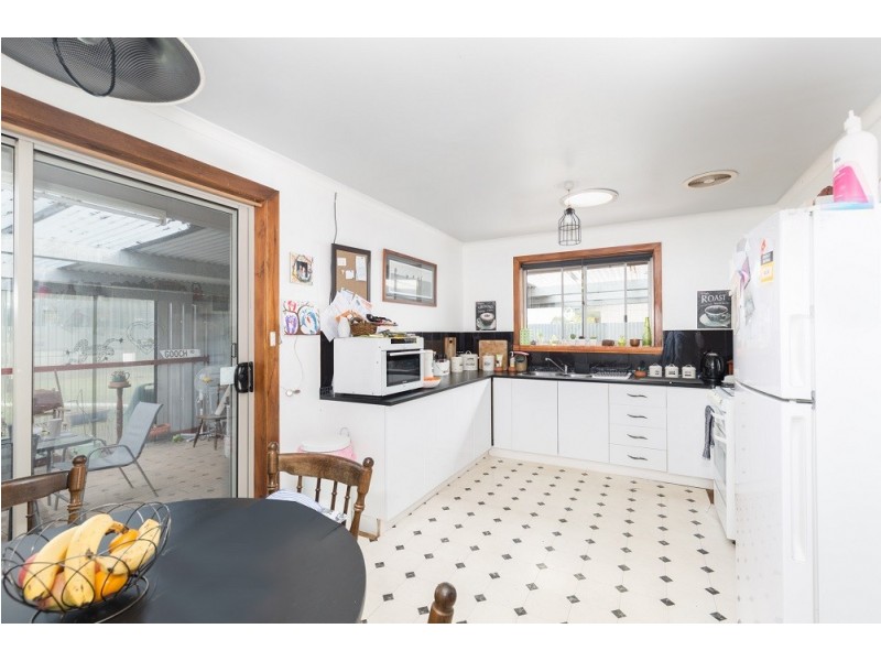 11 Gumbirra Court, Mount Gambier SA 5290