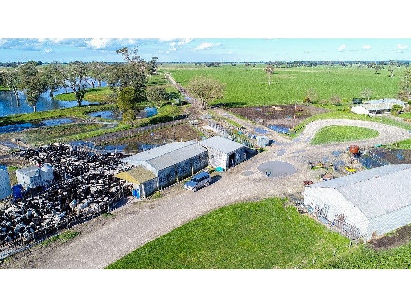 - “Meldana” Peweena Road, Mingbool SA 5291