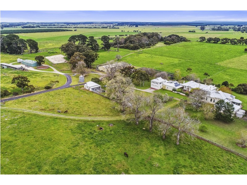 519 Peweena Road ”Peweena Station”, Mingbool SA 5291