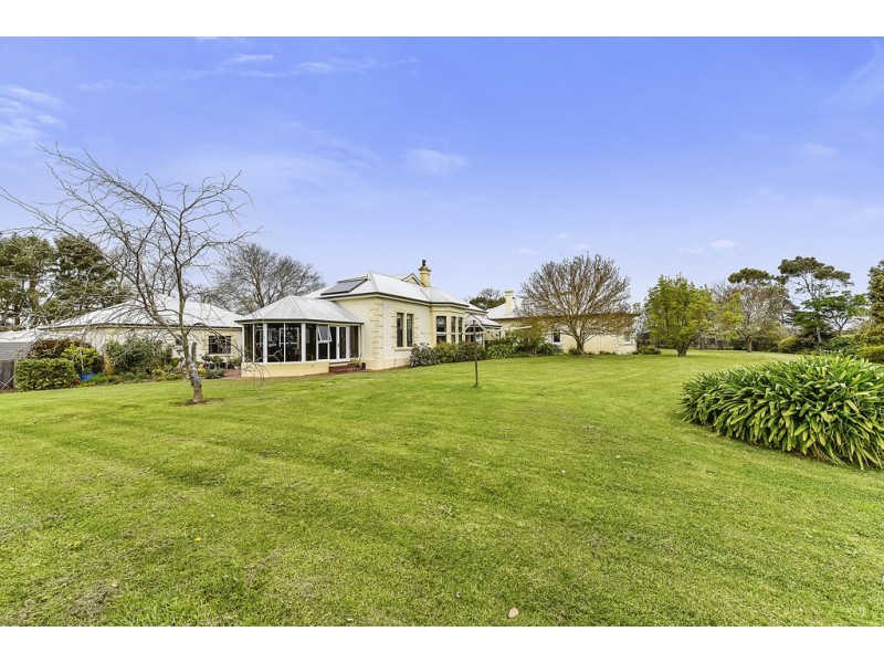 519 Peweena Road ”Peweena Station”, Mingbool SA 5291