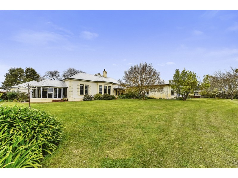 519 Peweena Road ”Peweena Station”, Mingbool SA 5291