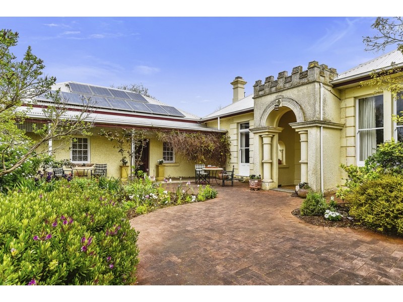 519 Peweena Road ”Peweena Station”, Mingbool SA 5291