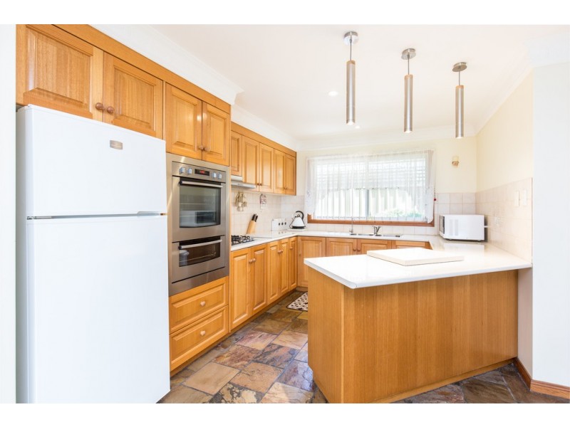 11 Woodcrest Close, Mount Gambier SA 5290