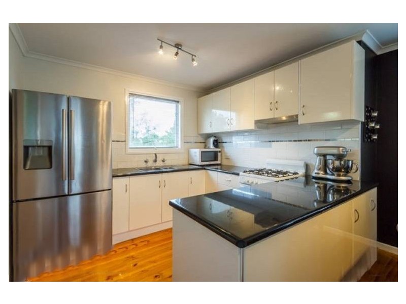 25 Hayes Crescent, Mount Gambier SA 5290