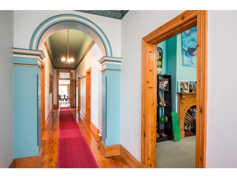 4 Queens Avenue, Mount Gambier SA 5290